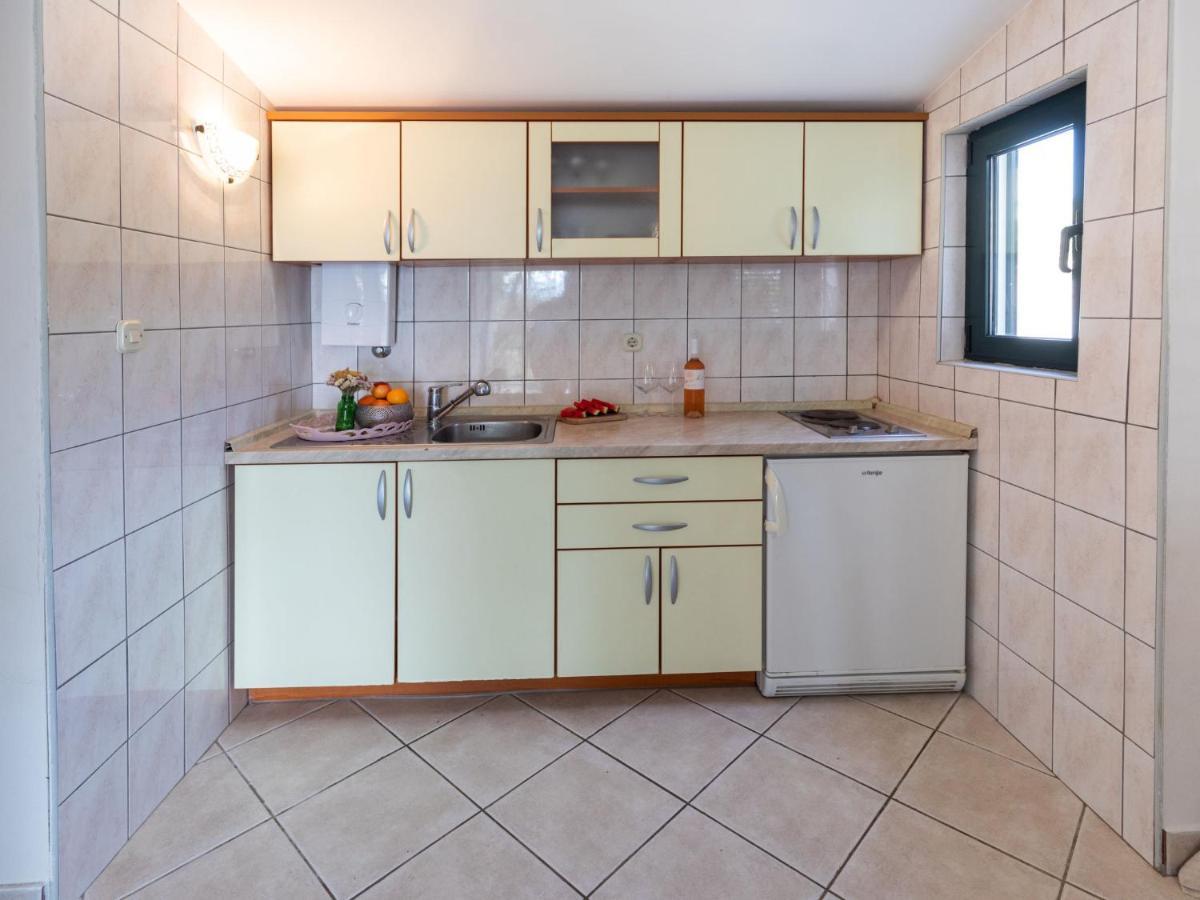 Holiday Home Dubra By Interhome Komarna Eksteriør bilde